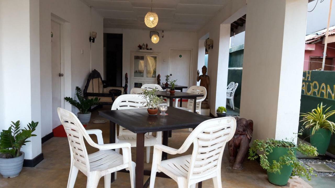 فندق The Sea House Kudapaduwa المظهر الخارجي الصورة